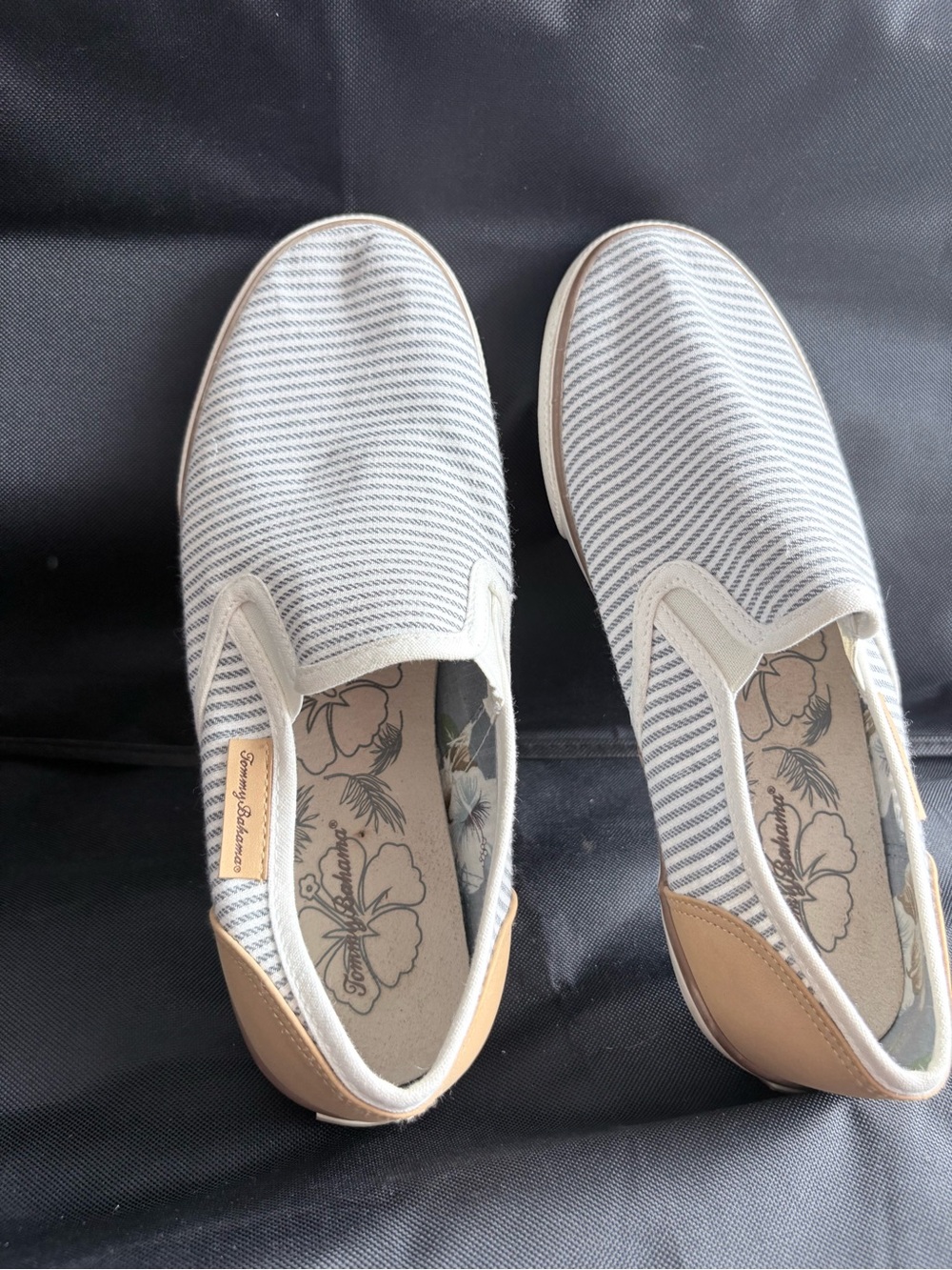 Tommy Bahama Striped Slip-On Moccasins in Light Gray and Tan Heel